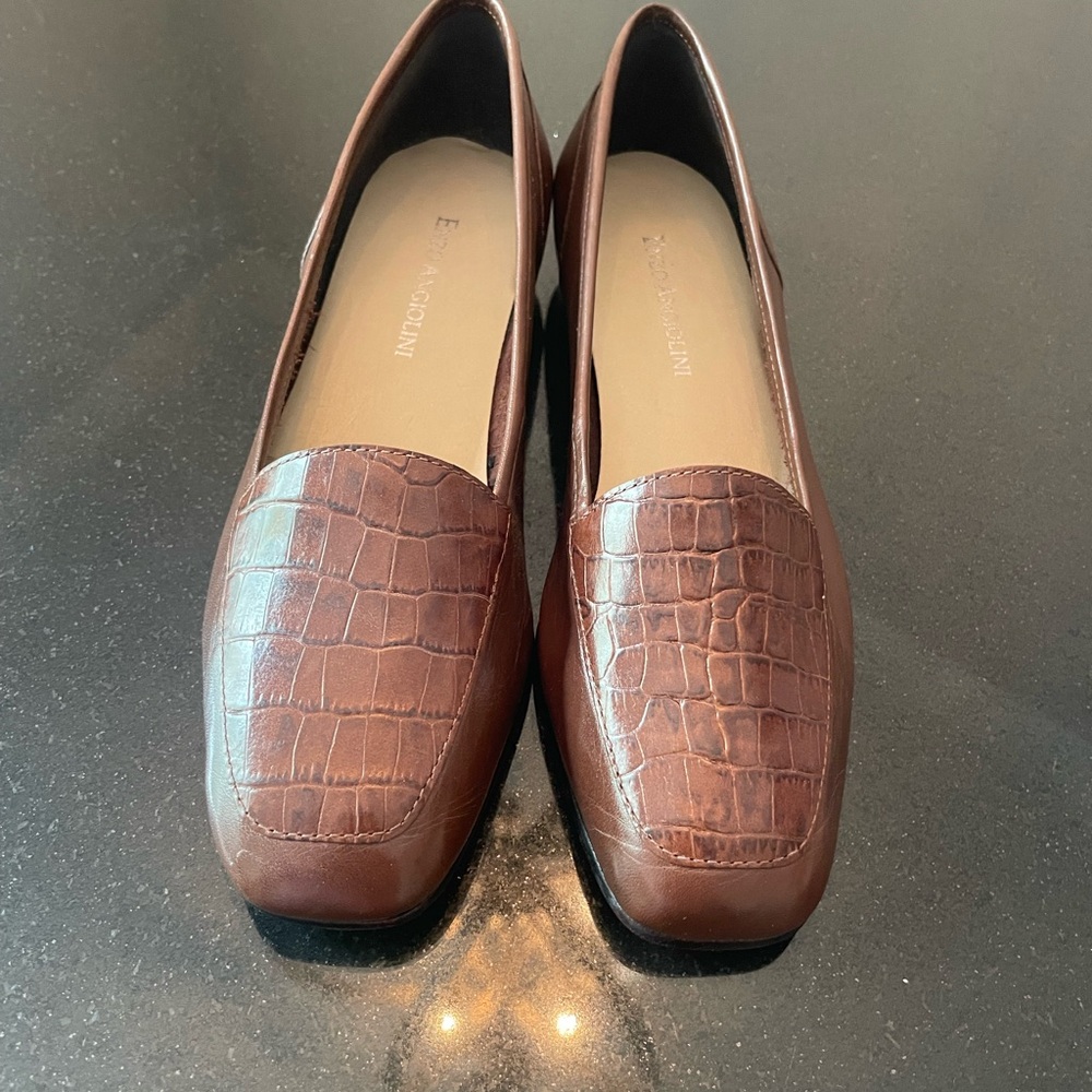 Enzo Angiolini Brown Crocodile Pattern Loafers